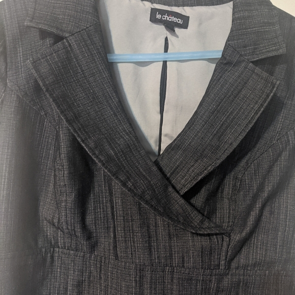 Le Chateau Dress - Picture 2 of 3